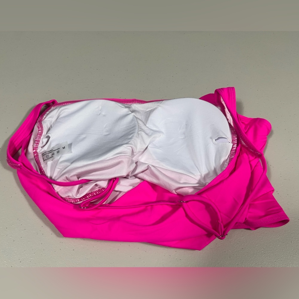 🆕 Pink Ruched One Piece Swimsuit - Picture 4 of 8